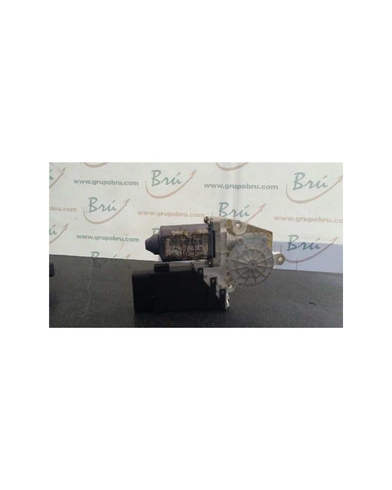 MOTOR ELEVALUNAS DEL. IZDO.