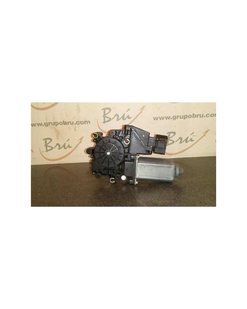 MOTOR ELEVALUNAS DEL. IZDO.