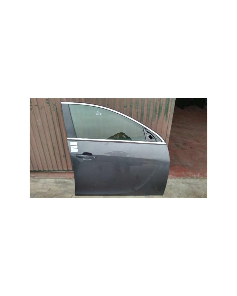 PUERTA DEL. DCHA.