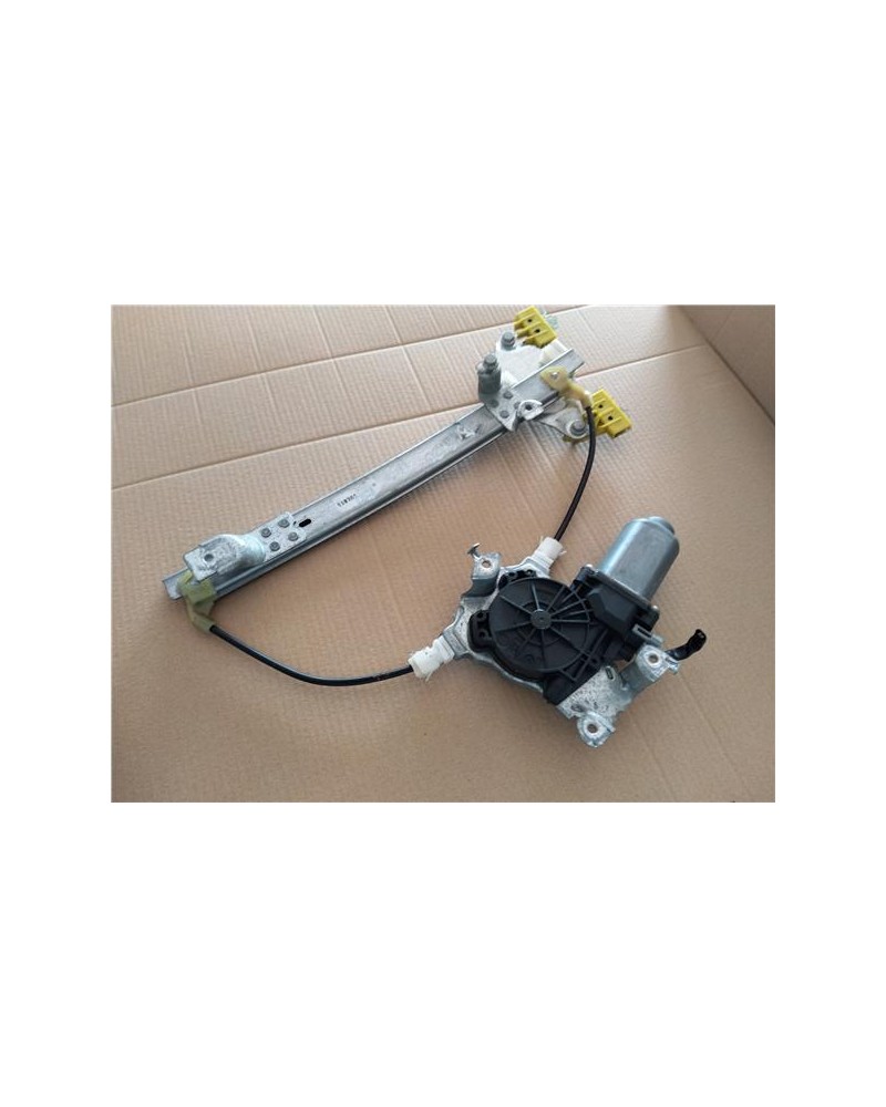 ELEVALUNAS ELECTRICO TRA. IZDO.