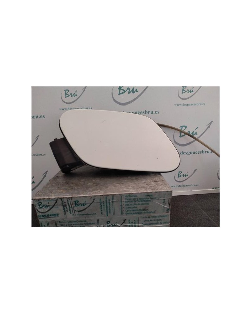 TAPA EXTERIOR COMBUSTIBLE