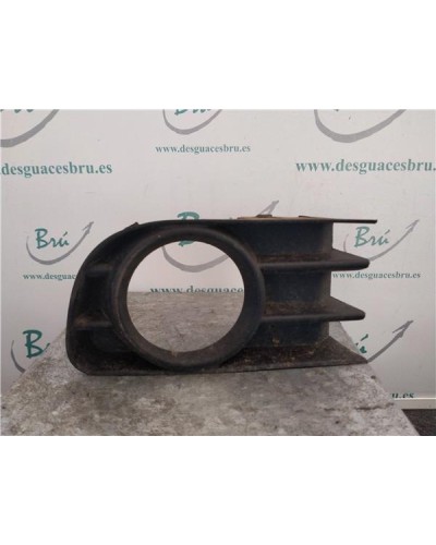 REJILLA PARAGOLPES DEL. DCHA.