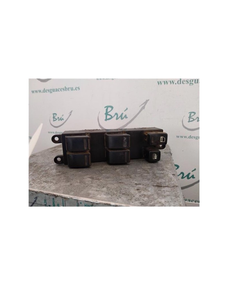 MANDO ELEVALUNAS DEL. IZDO.