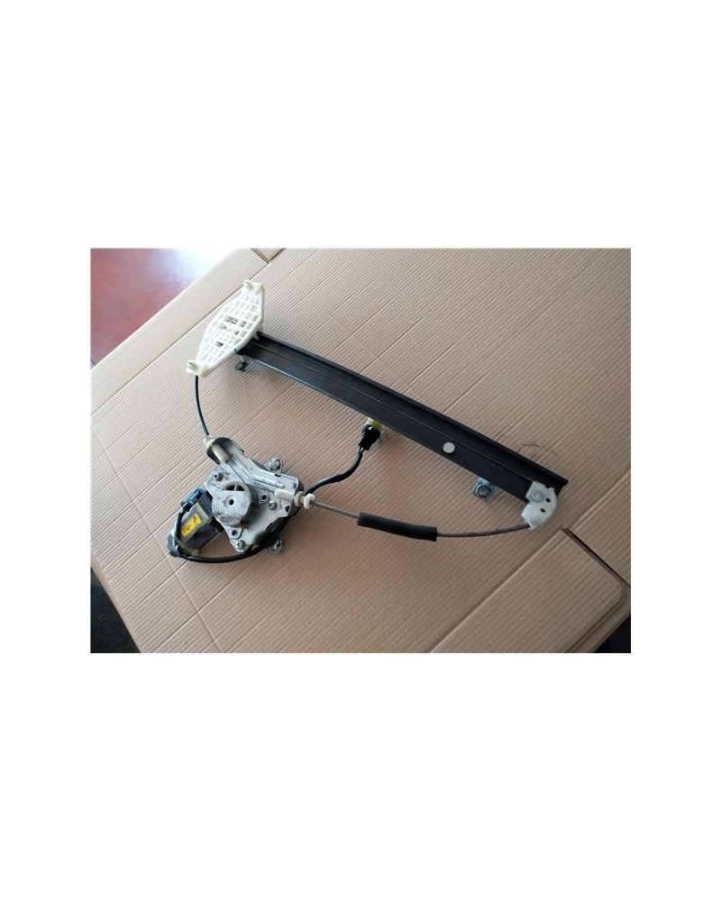 ELEVALUNAS ELECTRICO TRA. IZDO.