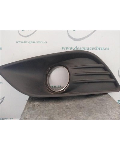 REJILLA PARAGOLPES DEL. IZDA.