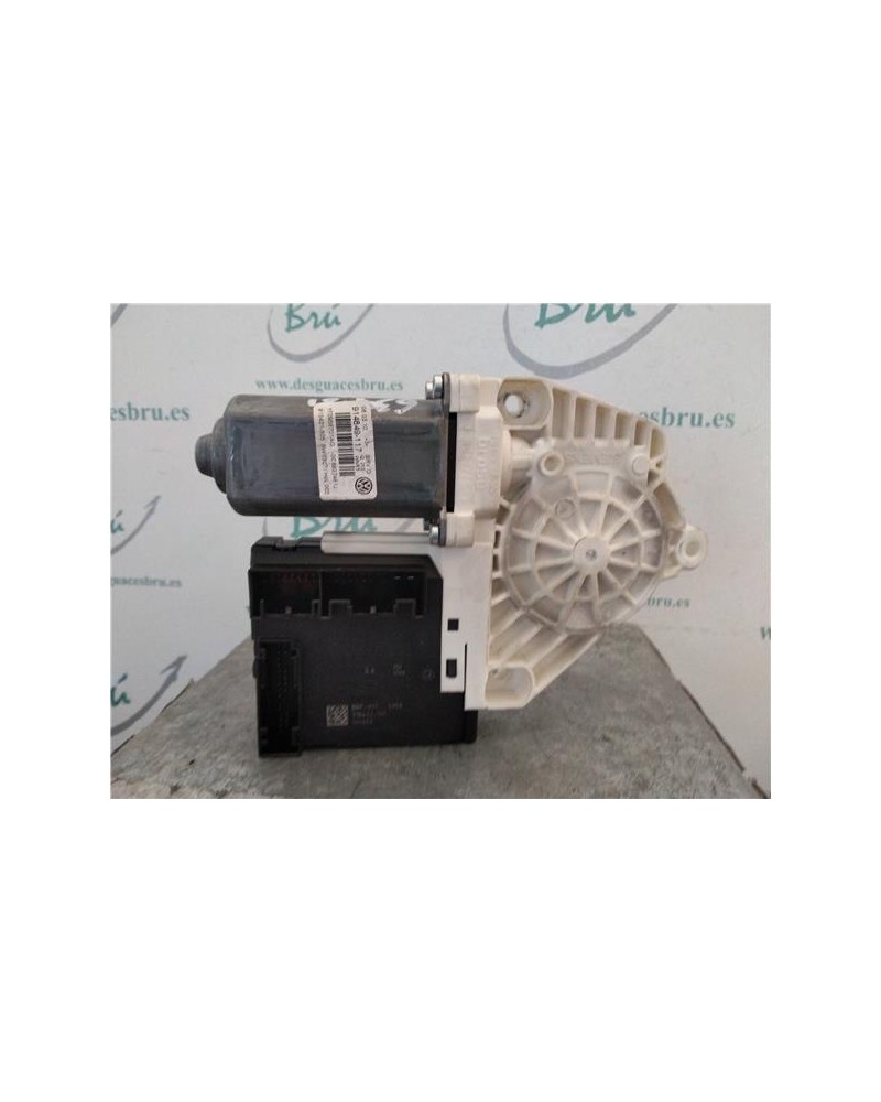 MOTOR ELEVALUNAS DEL. IZDO.