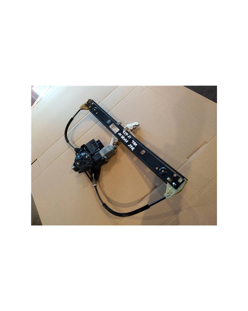 ELEVALUNAS ELECTRICO TRA. IZDO.