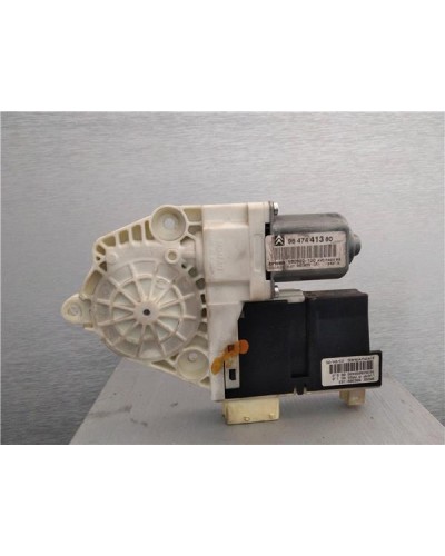 MOTOR ELEVALUNAS DEL. DCHO.
