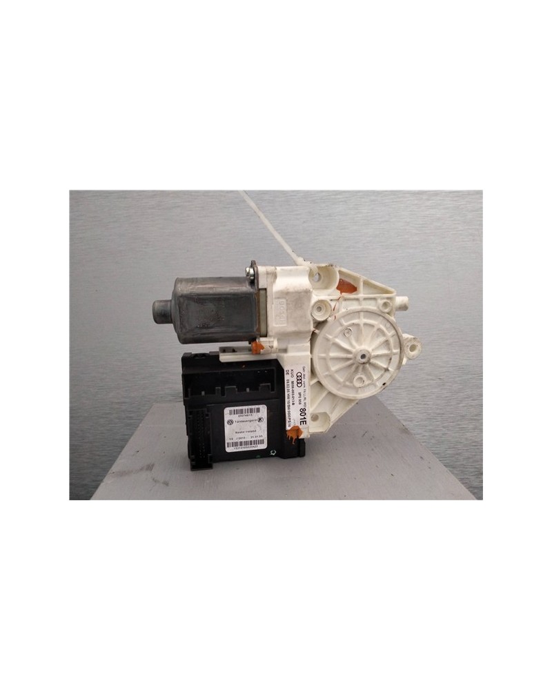 MOTOR ELEVALUNAS DEL. IZDO.