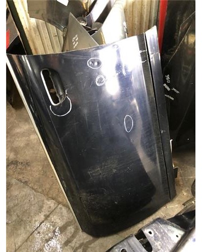 PUERTA DEL. IZDA.