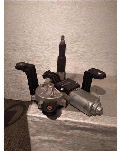 MOTOR LIMPIAPARABRISAS TRA.