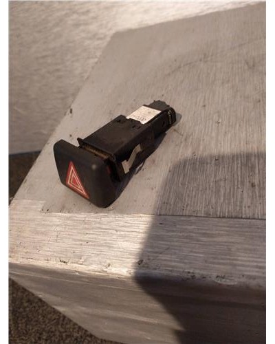 INTERRUPTOR LUCES EMERGENCIA