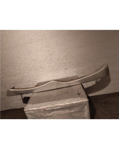 MOLDURA FARO IZDO.