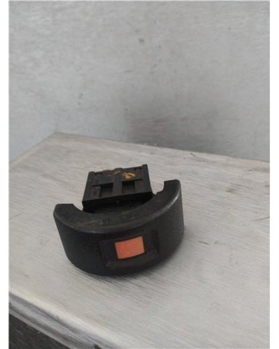 INTERRUPTOR LUCES EMERGENCIA