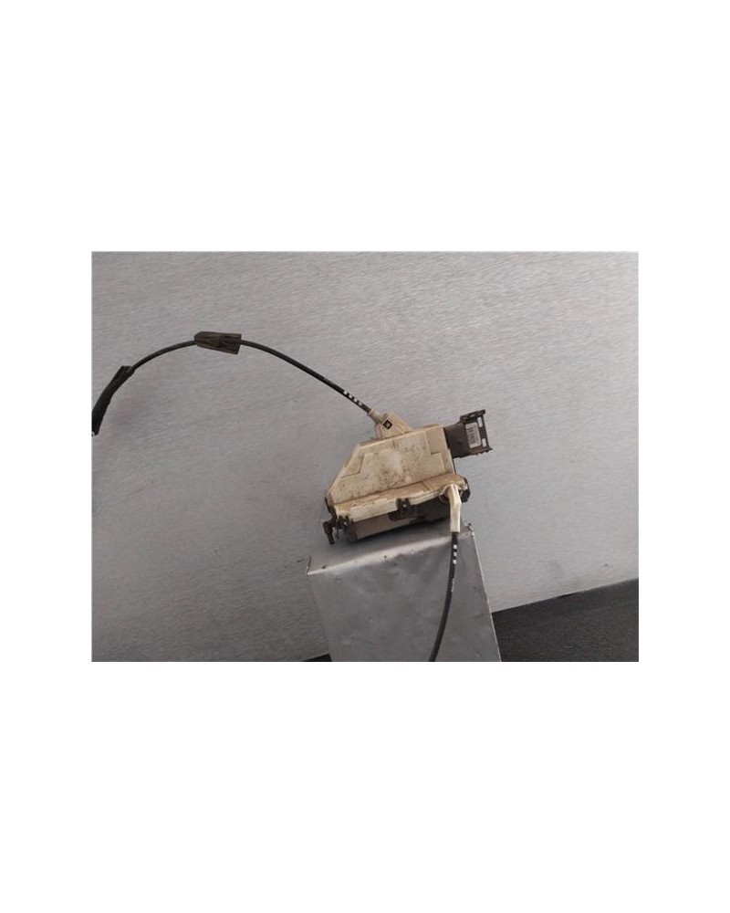 CERRADURA PUERTA DEL. DCHA.