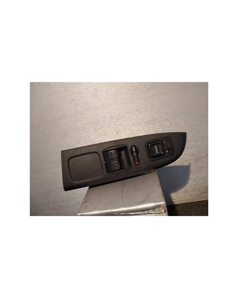 MANDO ELEVALUNAS DEL. IZDO.