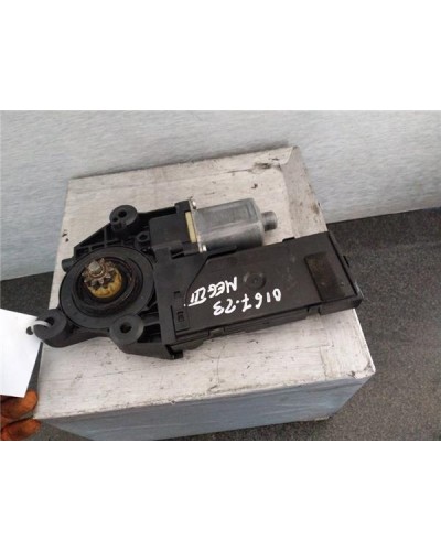 MOTOR ELEVALUNAS DEL. IZDO.