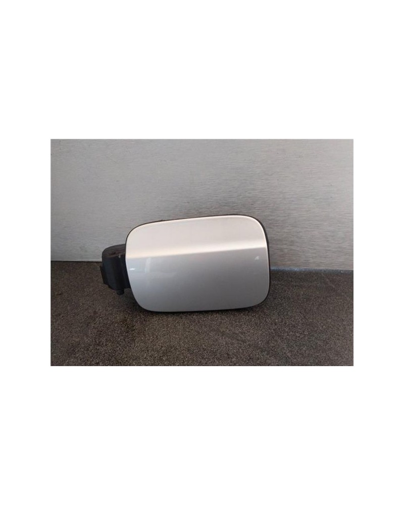 TAPA EXTERIOR COMBUSTIBLE