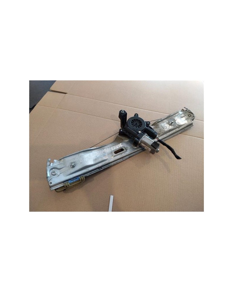 ELEVALUNAS ELECTRICO TRA. IZDO.