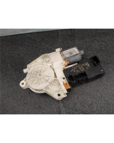 MOTOR ELEVALUNAS DEL. IZDO.
