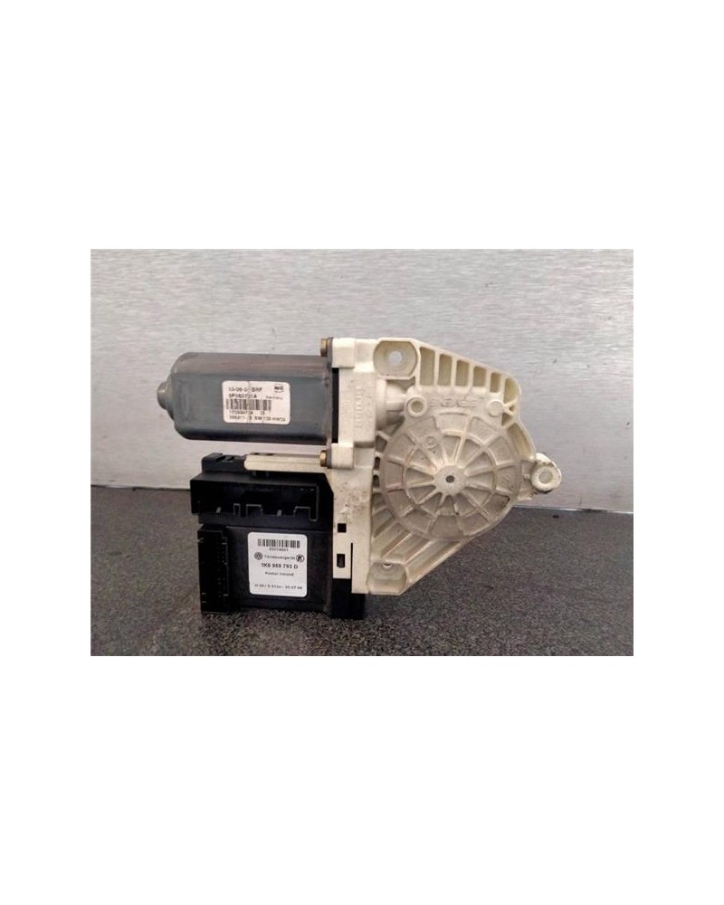 MOTOR ELEVALUNAS DEL. IZDO.