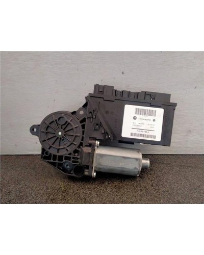 MOTOR ELEVALUNAS DEL. DCHO.