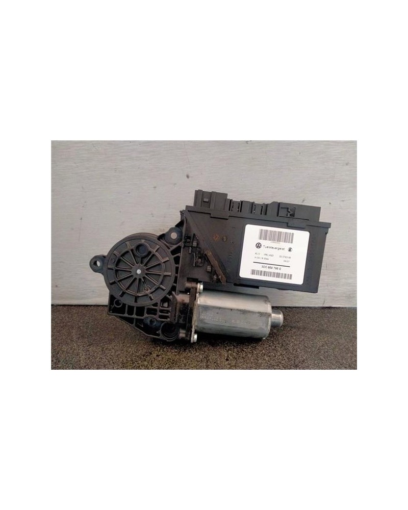 MOTOR ELEVALUNAS TRA. IZDO.