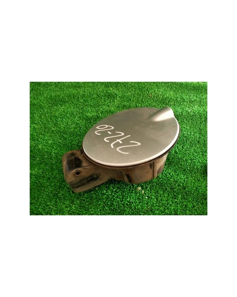 TAPA EXTERIOR COMBUSTIBLE