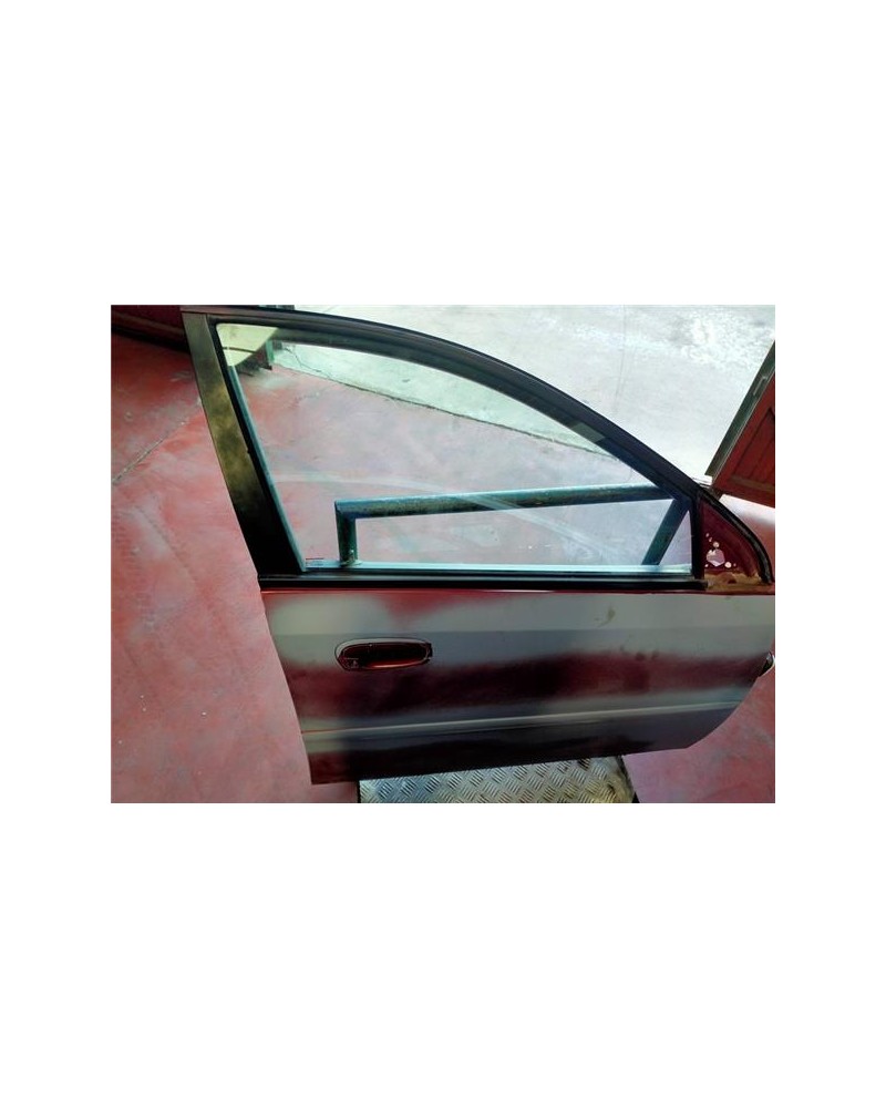 PUERTA DEL. DCHA.