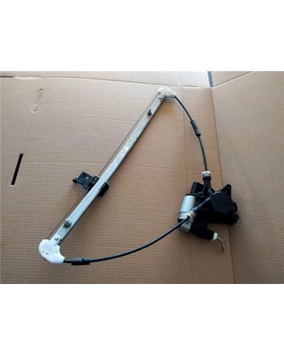 ELEVALUNAS ELECTRICO TRA. IZDO.