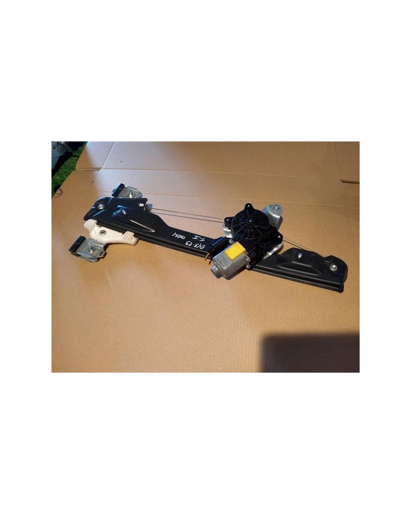 ELEVALUNAS ELECTRICO TRA. IZDO.