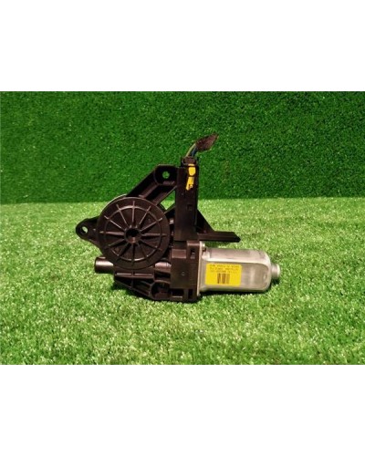 MOTOR ELEVALUNAS DEL. IZDO.