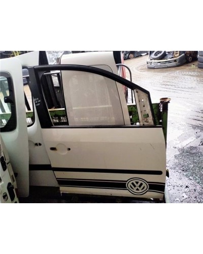 PUERTA DEL. DCHA.