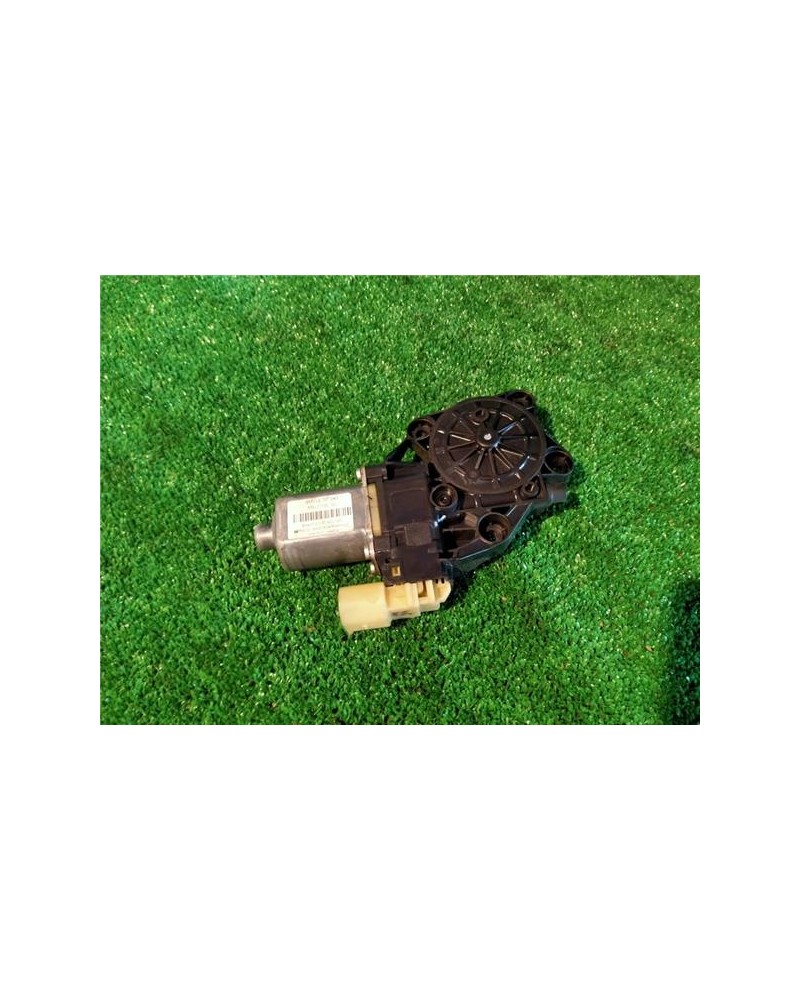 MOTOR ELEVALUNAS DEL. IZDO.