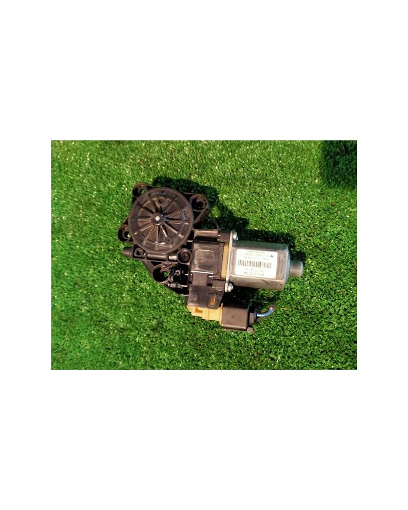 MOTOR ELEVALUNAS DEL. DCHO.