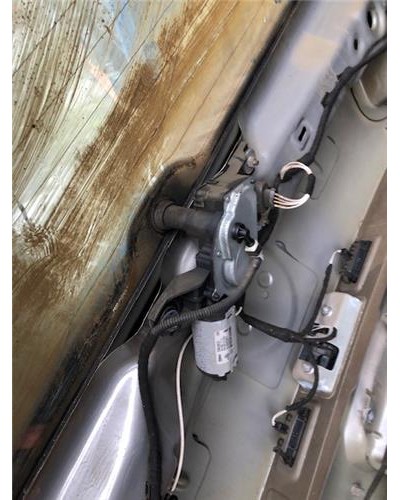 MOTOR LIMPIAPARABRISAS TRA.