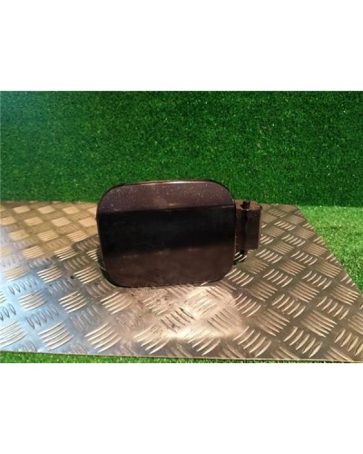 TAPA EXTERIOR COMBUSTIBLE