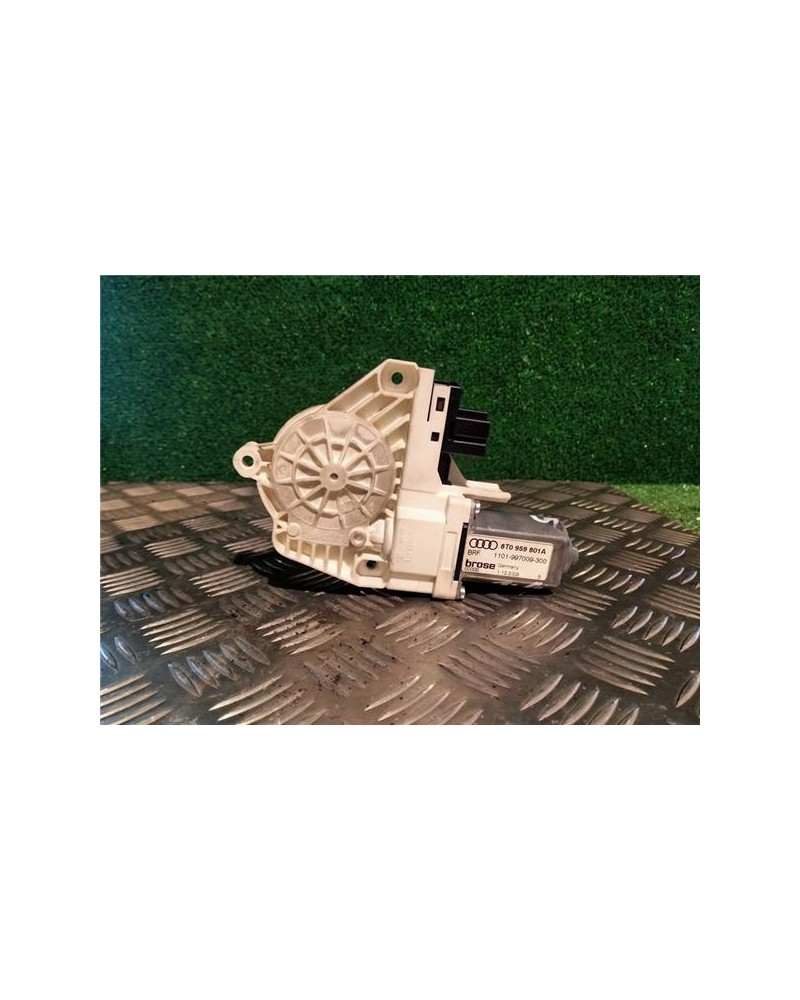 MOTOR ELEVALUNAS DEL. IZDO.