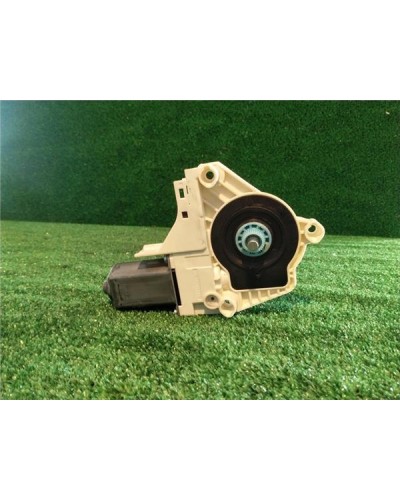 MOTOR ELEVALUNAS DEL. IZDO.
