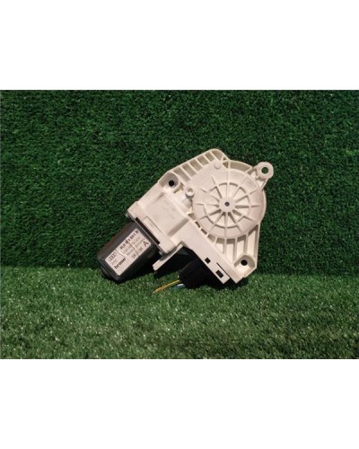 MOTOR ELEVALUNAS DEL. IZDO.