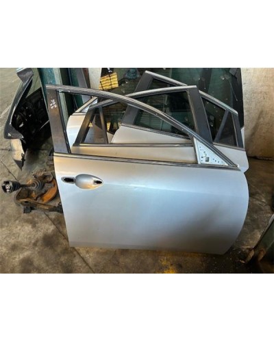 PUERTA DEL. DCHA.