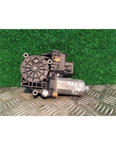 MOTOR ELEVALUNAS DEL. IZDO.