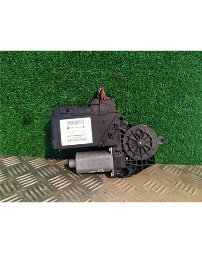 MOTOR ELEVALUNAS DEL. IZDO.