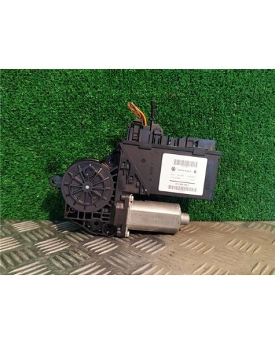 MOTOR ELEVALUNAS DEL. DCHO.
