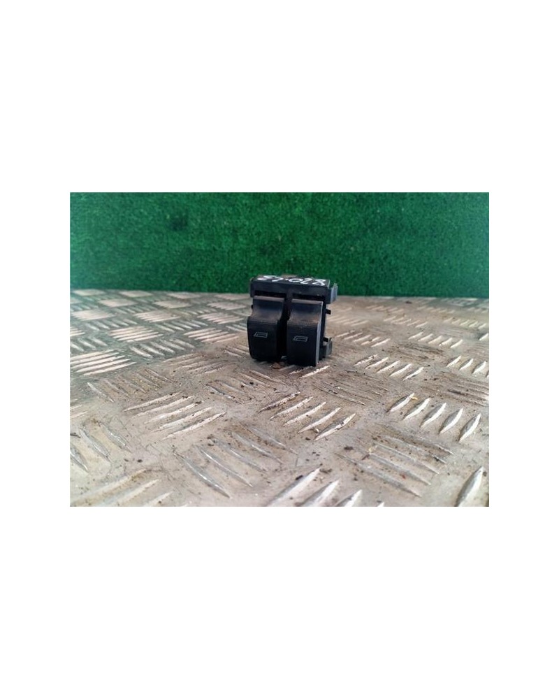 MANDO ELEVALUNAS DEL. IZDO.