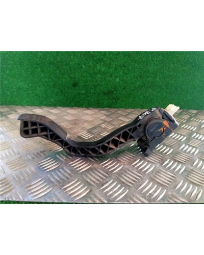 PEDAL ACELERADOR