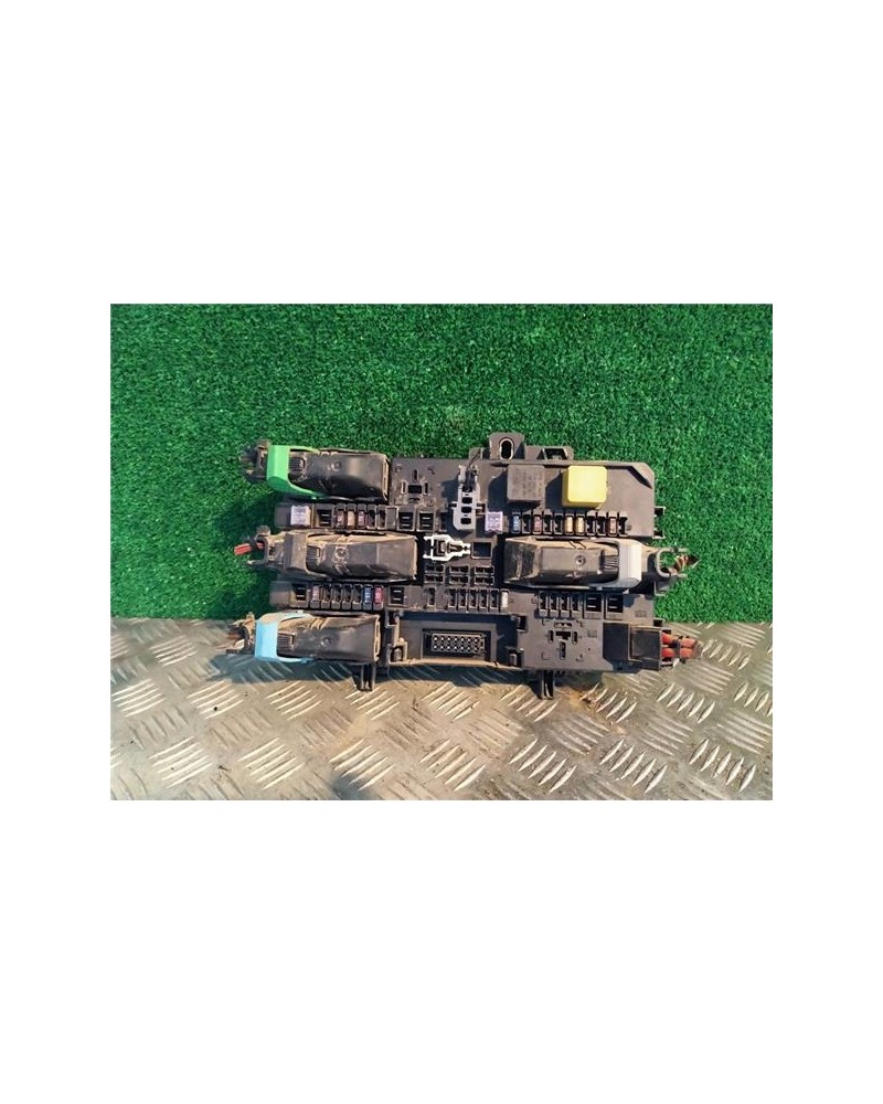 CAJA RELES