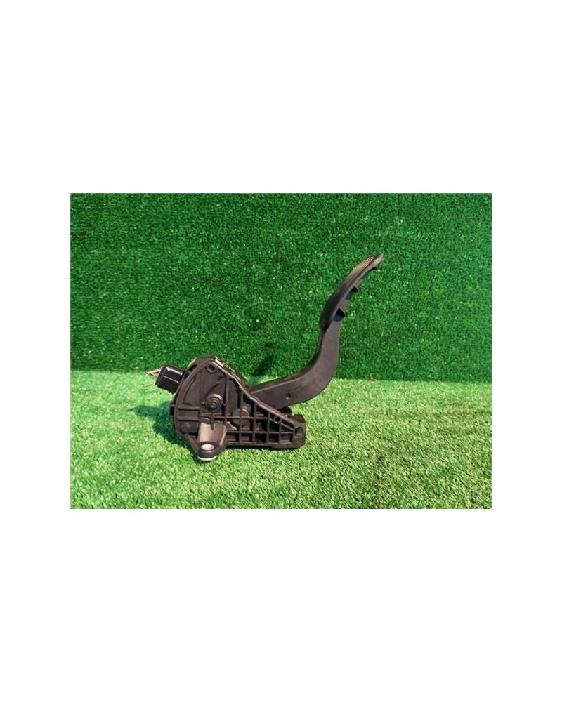 PEDAL ACELERADOR