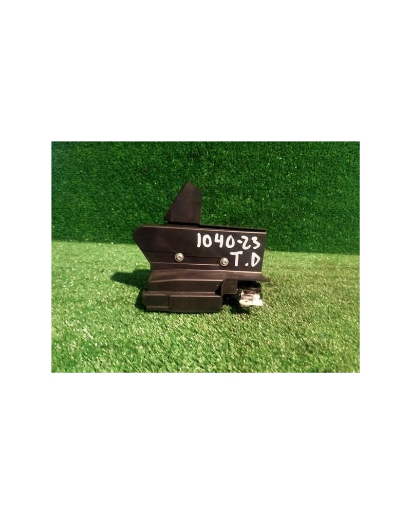 CERRADURA PUERTA TRA. DCHA.