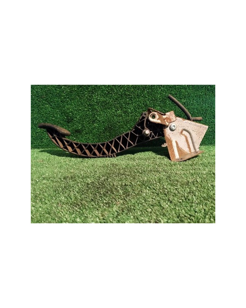 PEDAL EMBRAGUE